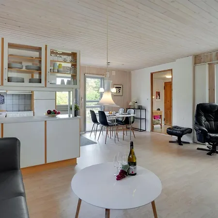 Lippi - 2-3km From The Sea By Interhome *